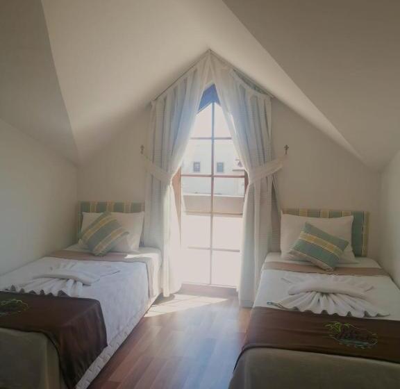 Четырехместный Номер Deluxe, Efe Hotel Gocek