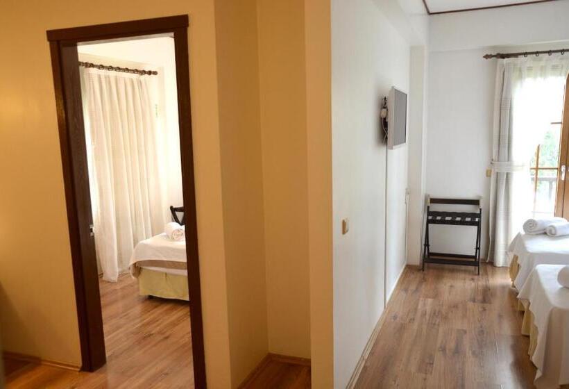 Четырехместный Номер Deluxe, Efe Hotel Gocek
