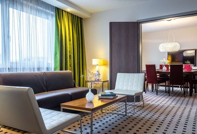 可观景的套房, Radisson Blu Hotel, Hamburg Airport
