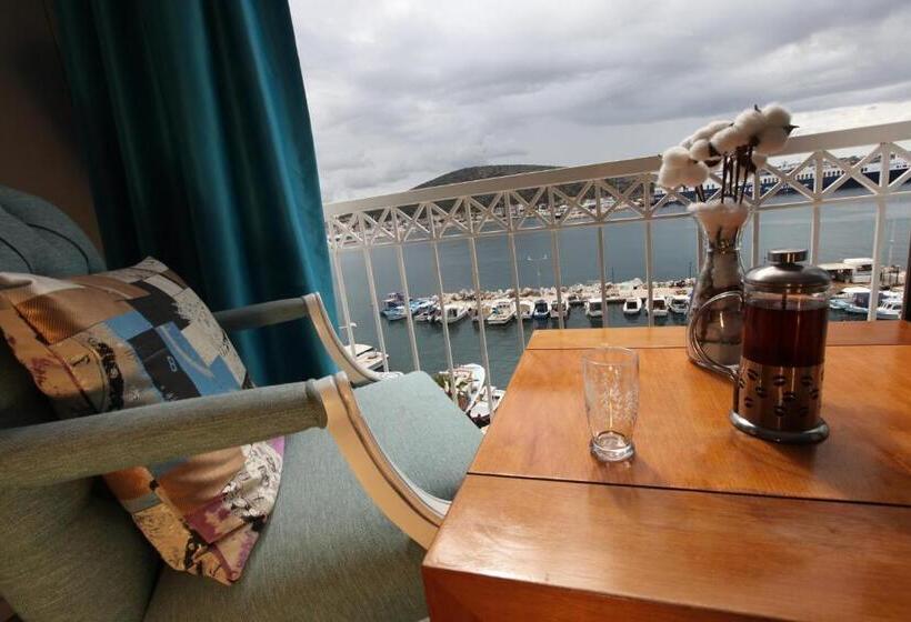 キングサイズベッドのスタンダードルーム, Larimar Hotel Cesme
