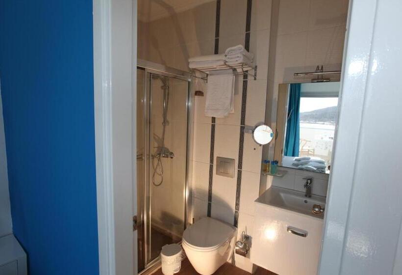 オーシャンビュースタンダードルームバルコニー付き, Larimar Hotel Cesme