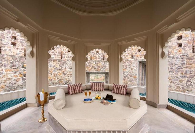 Люкс с Бассейном, Six Senses Fort Barwara, Sawai Madhopur