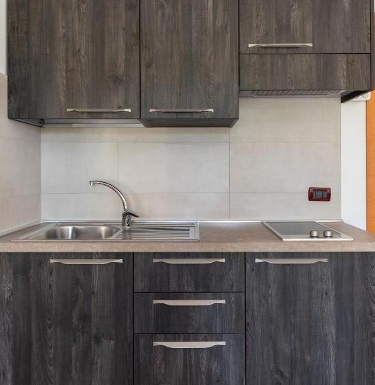 דירת חדר, Residence Renadoro