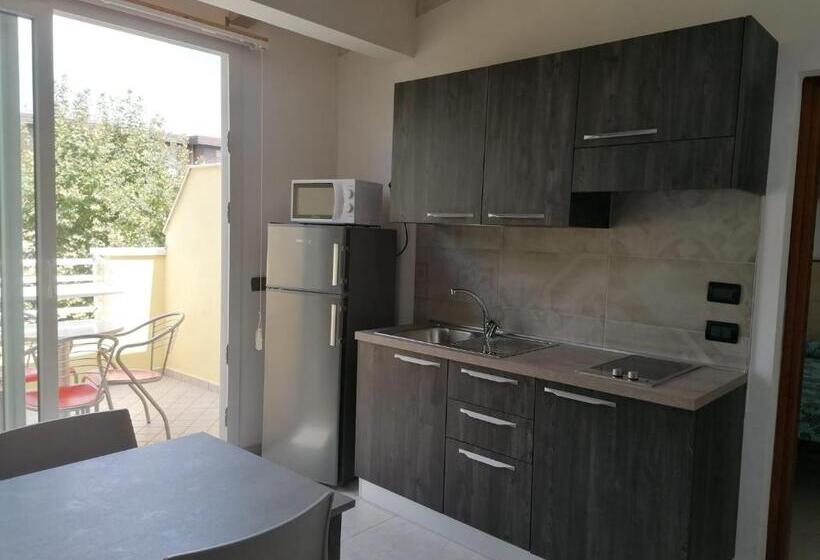 דירת חדר, Residence Renadoro