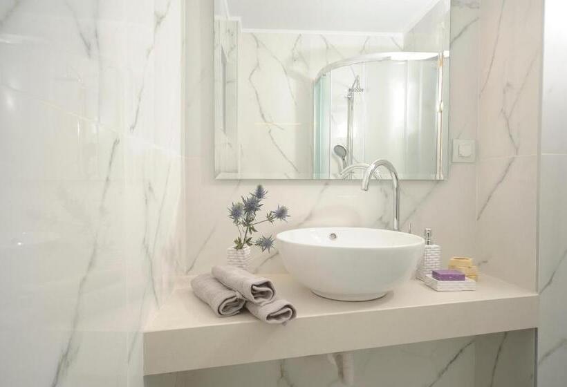 ジュニアスイート, Mythos Suites Boutique