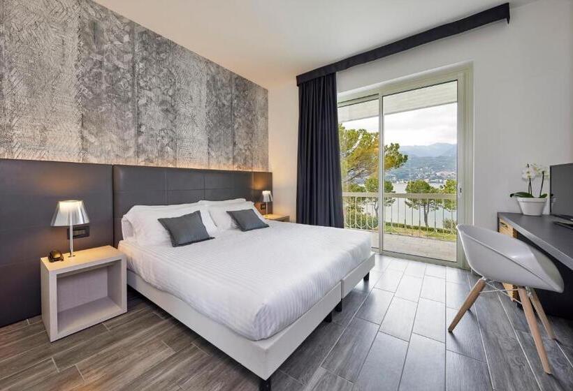Номер Deluxe Вид на Озеро, Park Hotel Casimiro
