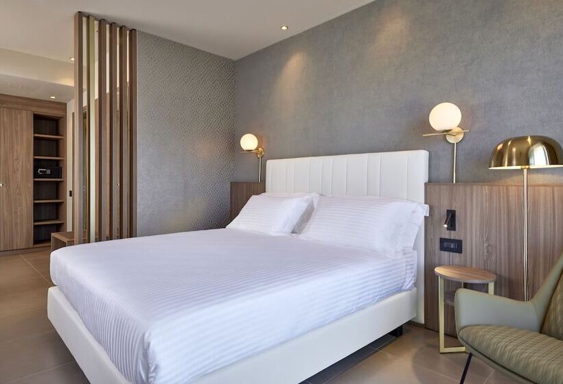 Полулюкс Вид на Озеро, Park Hotel Casimiro