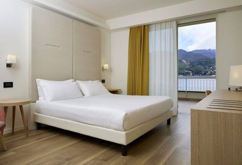 Номер Deluxe Вид на Озеро, Park Hotel Casimiro