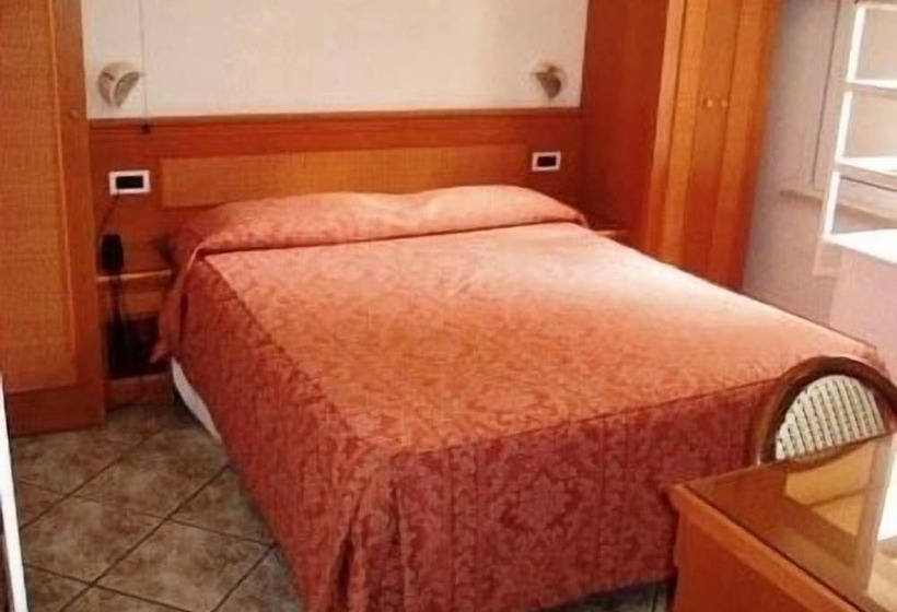 اتاق استاندارد سه نفره, Bella Riviera Lungomare