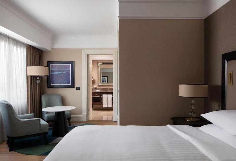 キングサイズベッド、シティビューデラックスルーム, Istanbul Marriott Pendik
