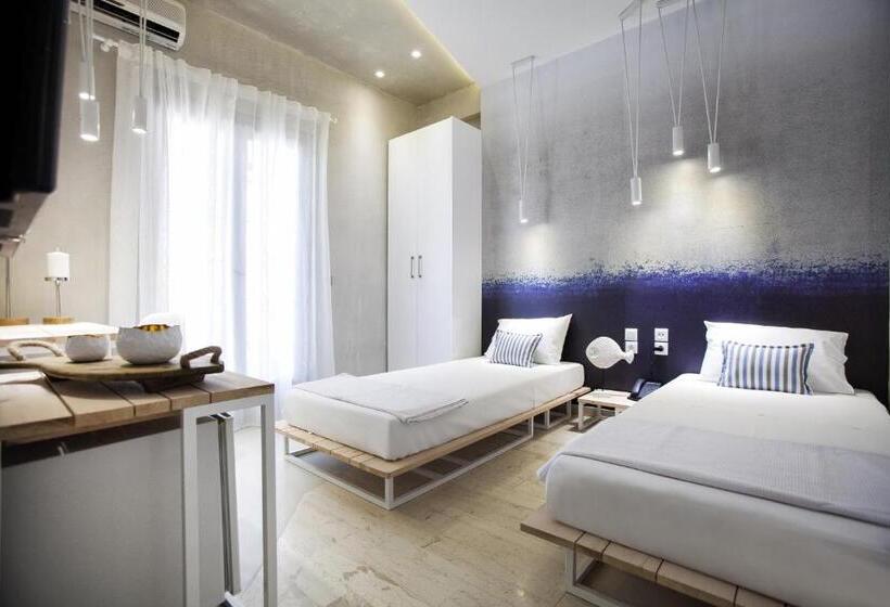 컴포트 룸, Privee Santorini