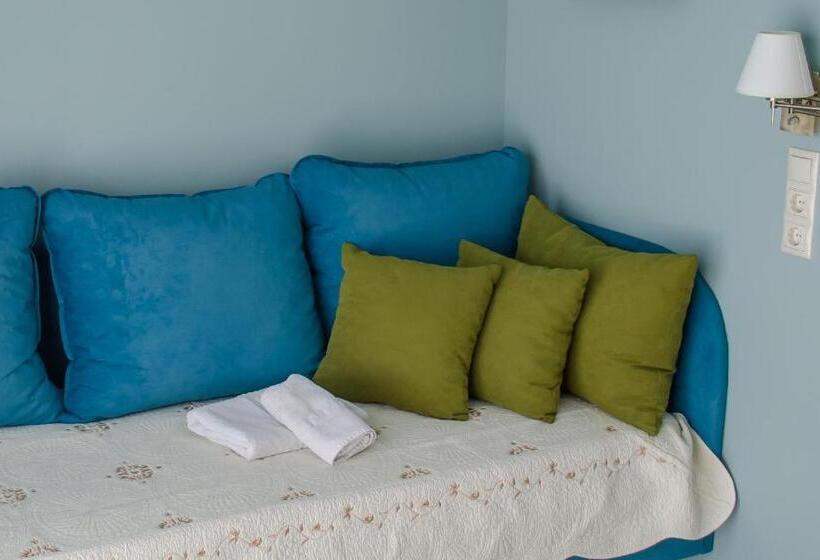 Трехместный Номер Deluxe Вид на Море, Villa Sevasti