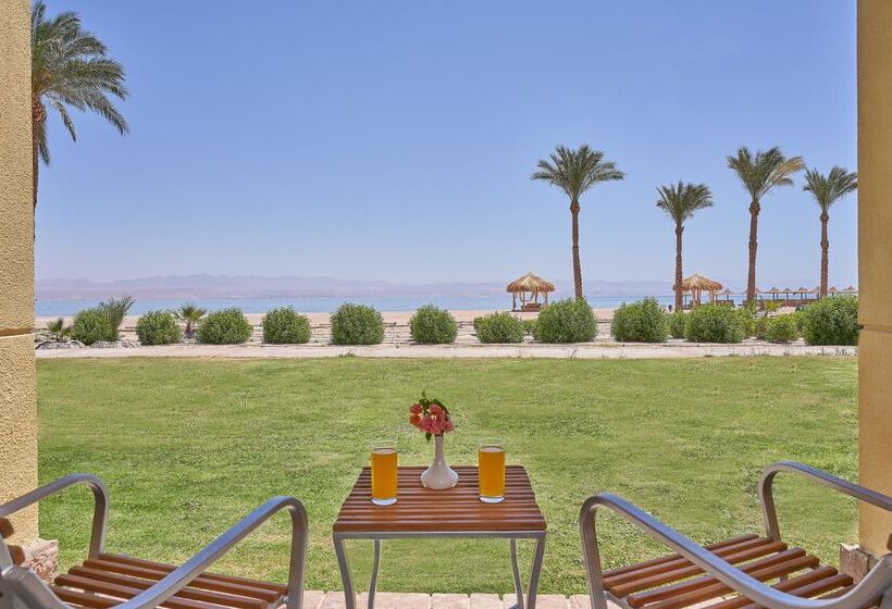 سوییت جونیور, The Bayview Taba Heights Resort
