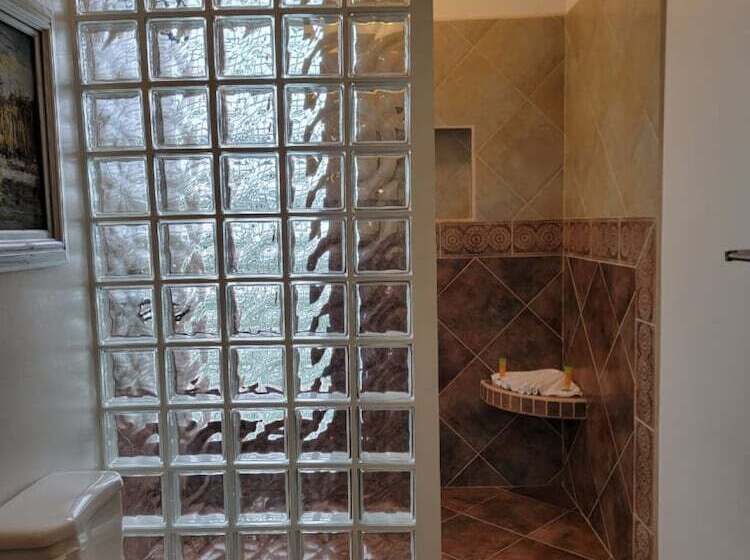 سوئیت خانواده 2 خوابه, Brahma Blue Resort