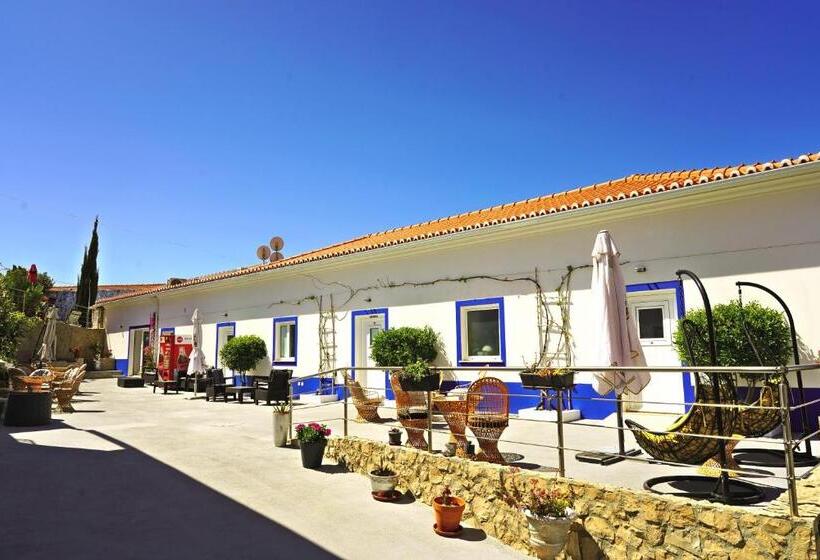适合残疾人士使用的带超级大床的标准间, Carvoeiro B&b And Spa