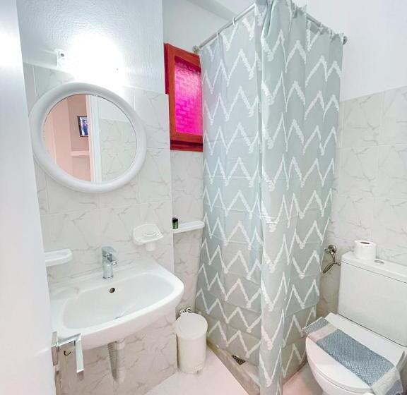 اتاق راحتی سه تخته, Villa Dima