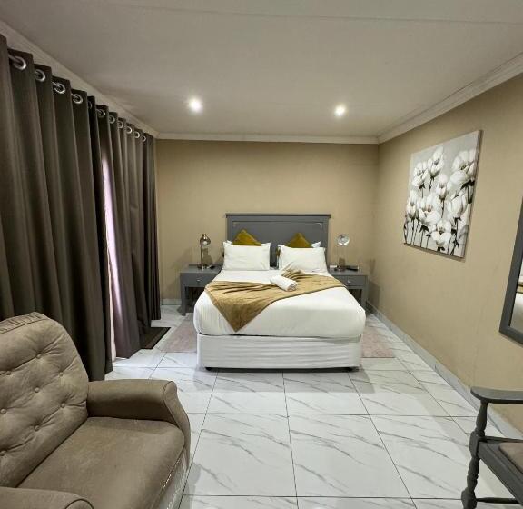Номер Deluxe, The Bridge Guest House