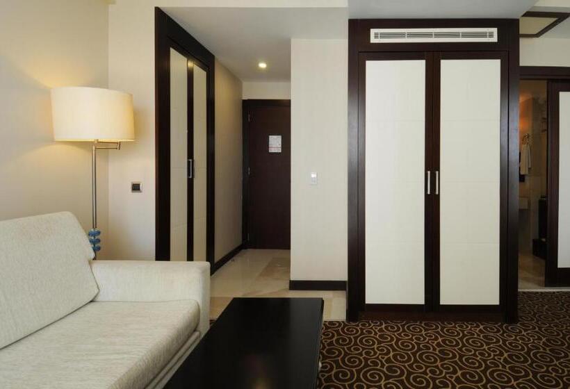 Номер Deluxe, Goldcity