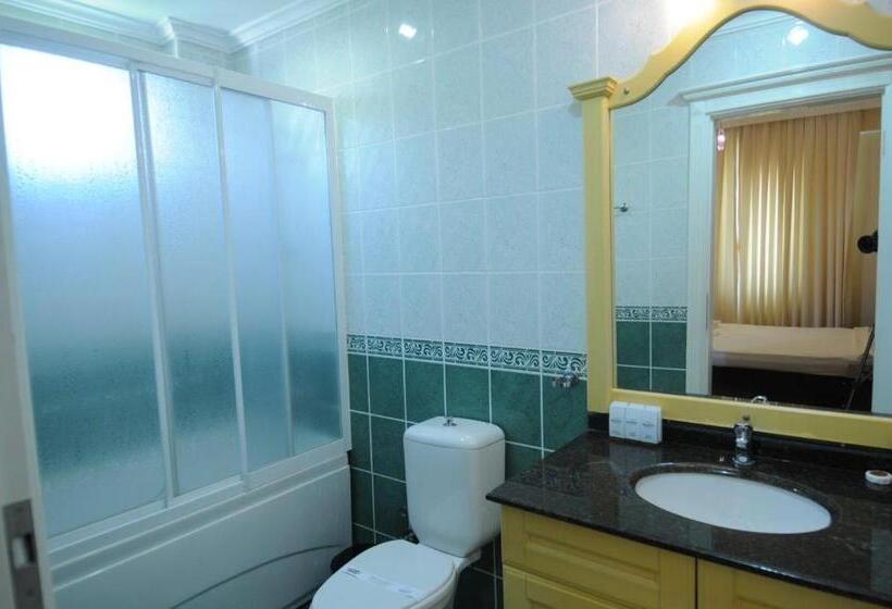 Вилла с 1 спальней и бассейном, Goldcity