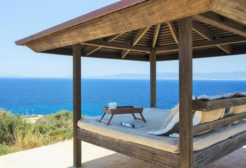سوییت سوپریور با چشم‌انداز دریا, Cap Rocat, A Small Luxury Hotel Of The World