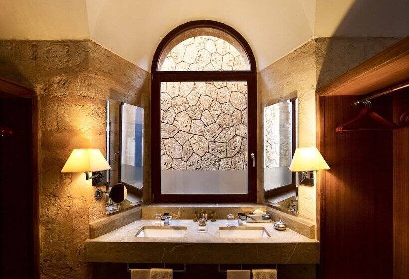 اتاق استاندارد, Cap Rocat, A Small Luxury Hotel Of The World