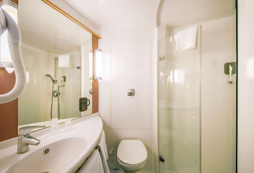 Номер Стандарт Двуспальная Кровать, Ibis Sarlat Centre
