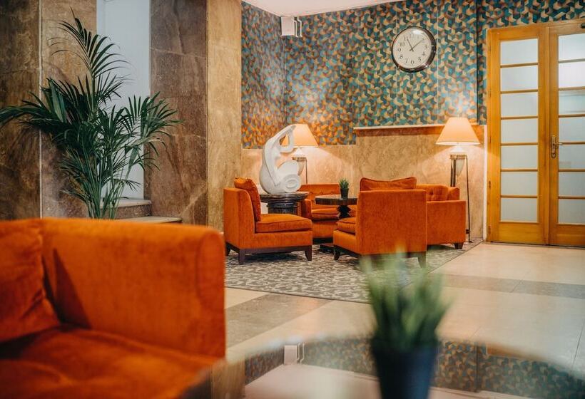 Quarto Triplo Estandar, Metropolitan Old Town Hotel   Czech Leading Hotels