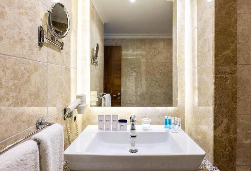 Standard Triple Room, Elite Hotel Dragos