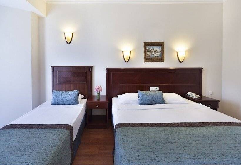 Номер Стандарт Трехместный, Golden Age Hotel Bodrum