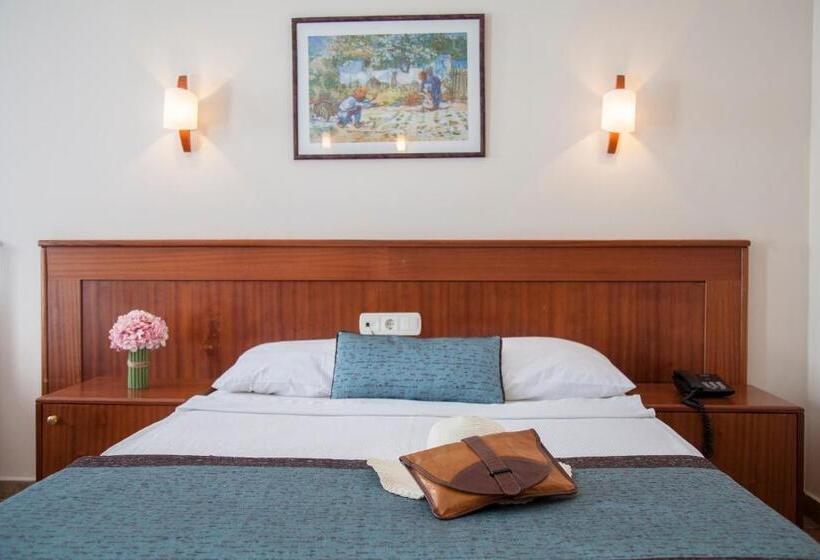 Номер Стандарт Трехместный, Golden Age Hotel Bodrum