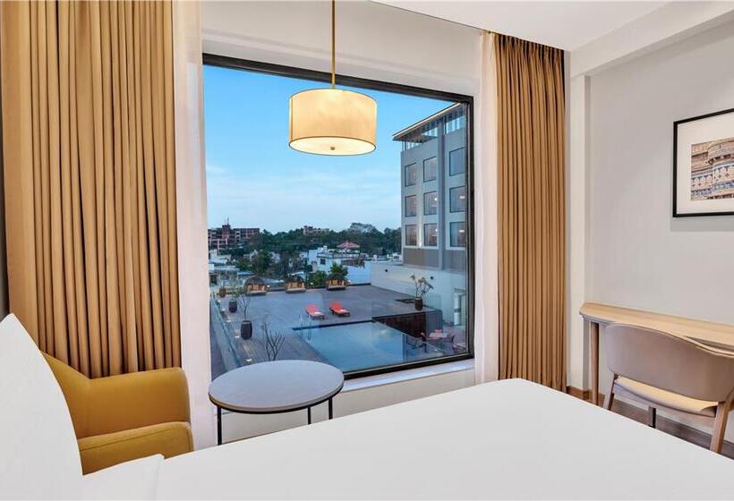 Quarto Deluxe Cama King, Hilton Reading