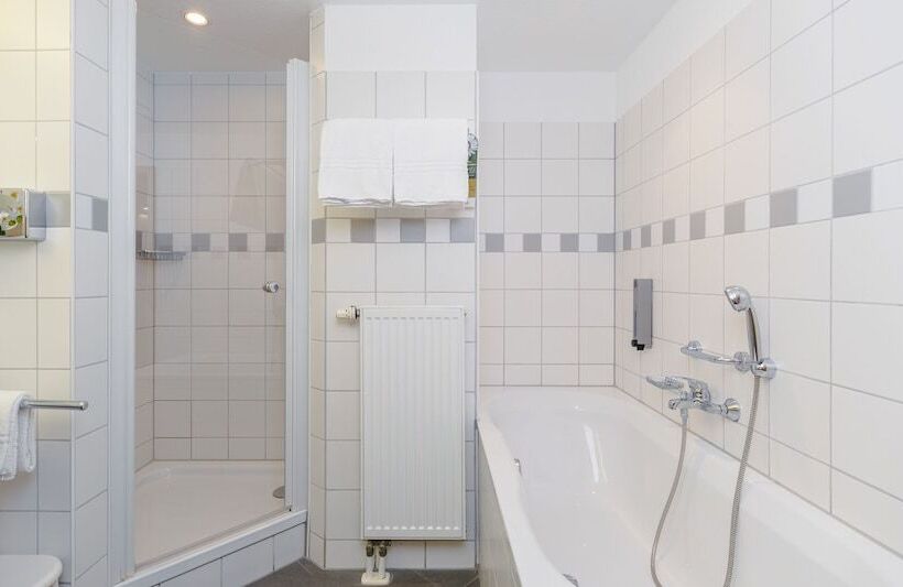 Номер Стандарт, Plaza Inn Koln Pulheim