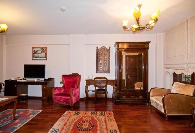 キングサイドベッドのスタンダードワンルーム, Villa Sphendone Suites Istanbul