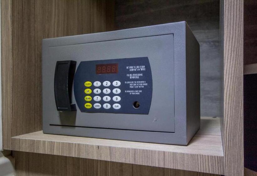 Трехместный Номер Deluxe, Chariton Hotel Alma