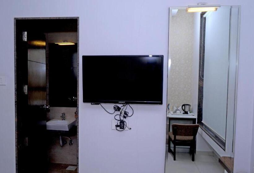 Номер Стандарт, Sri Sri Executive, Kolhapur