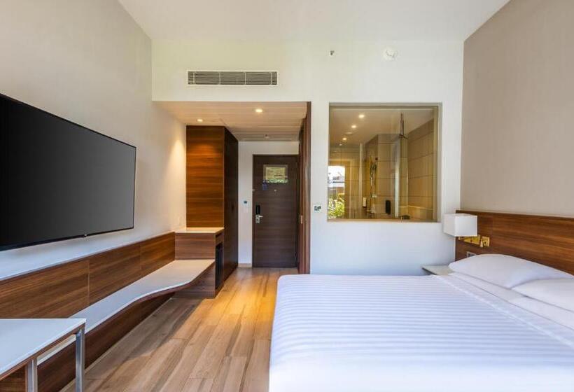 프리미엄 룸 풀장 전망, Fairfield By Marriott Goa Benaulim