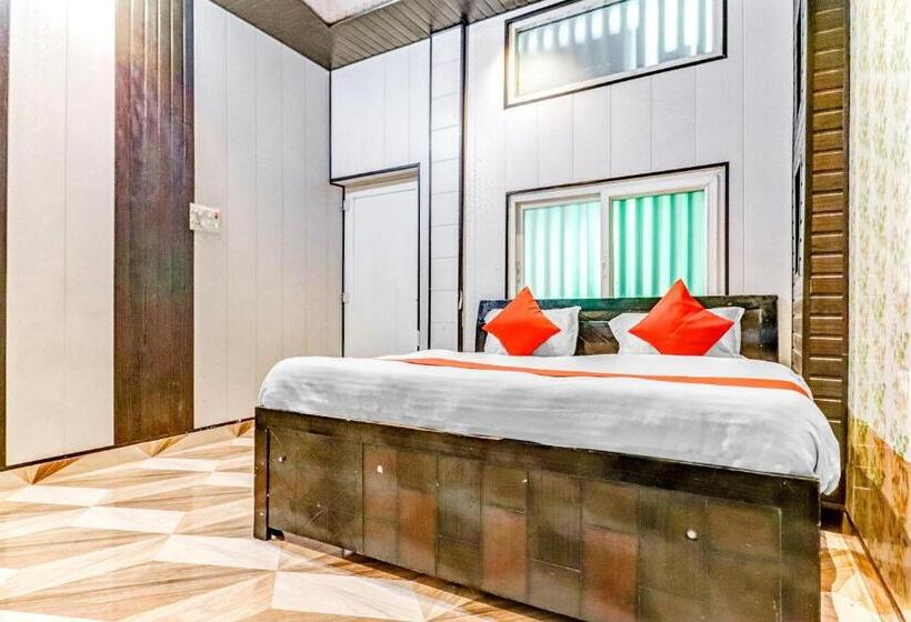 Quarto Triplo Clássico, Oyo 81561 Lucky Stay