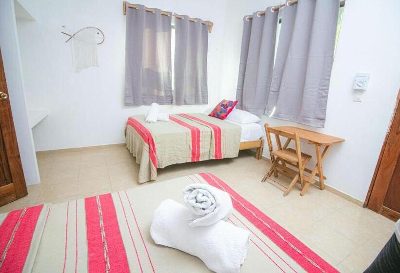スタンダード４人部屋, Posada Yalekin Holbox