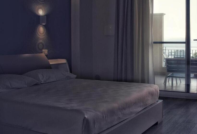 Quarto Estandar com Terraço, Lumarooms B&b