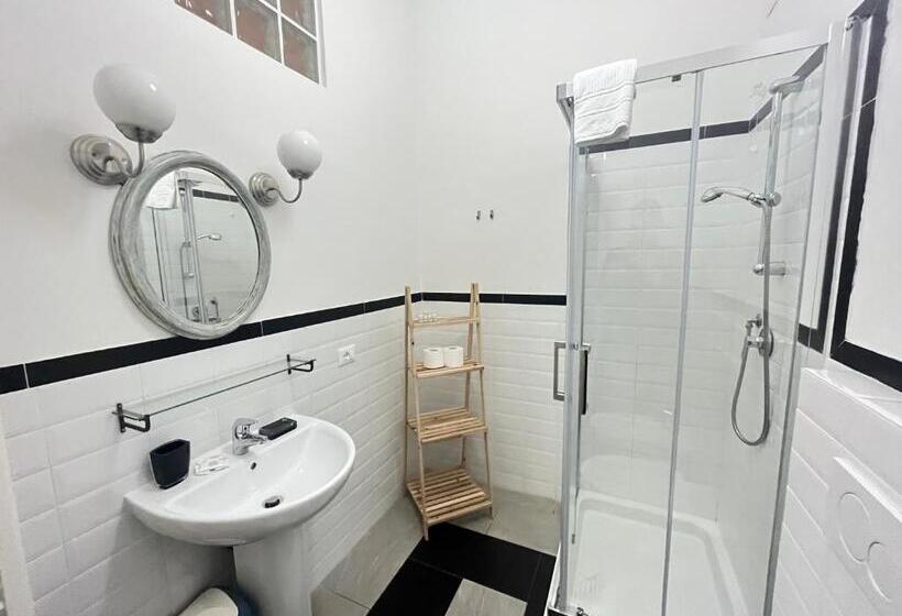 اتاق استاندارد, Trainspot Accommodation