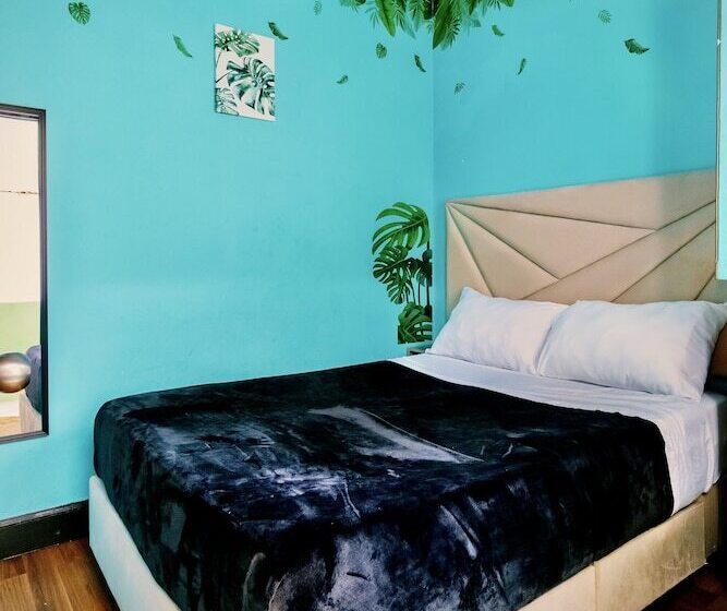 이코노미 룸, The Secret Garden Hostel