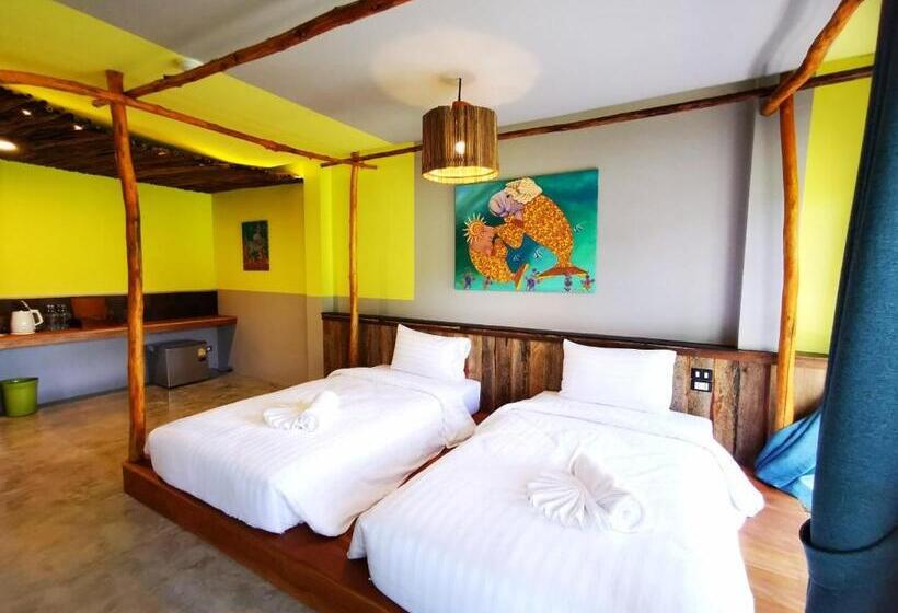 Семейный Номер, Dugong Village Green