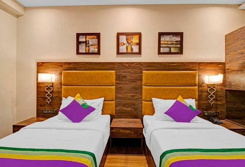 اتاق لوکس, Treebo Premium Median Inn