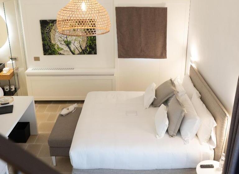 Suite with Terrace, Masseria Corsano