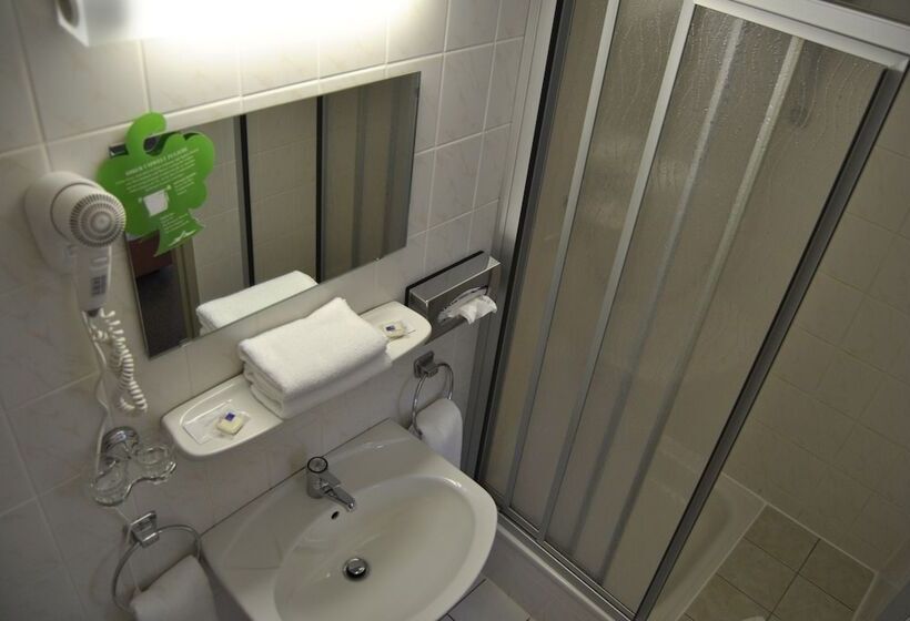 Quarto Estandar Individual, Heidenschanze
