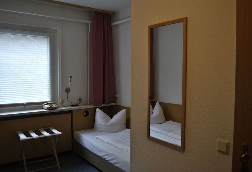 Quarto Estandar Individual, Heidenschanze