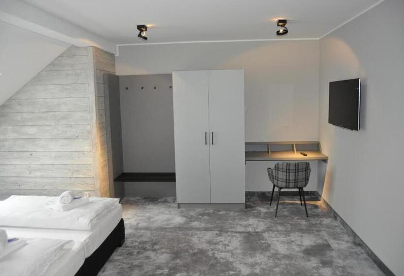 Полулюкс, Strandberg S Designhotel Viktoria