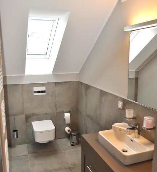سوییت جونیور, Strandberg S Designhotel Viktoria