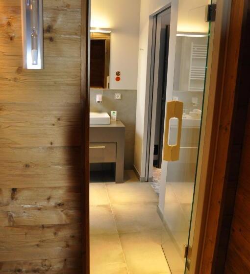 Полулюкс, Strandberg S Designhotel Viktoria