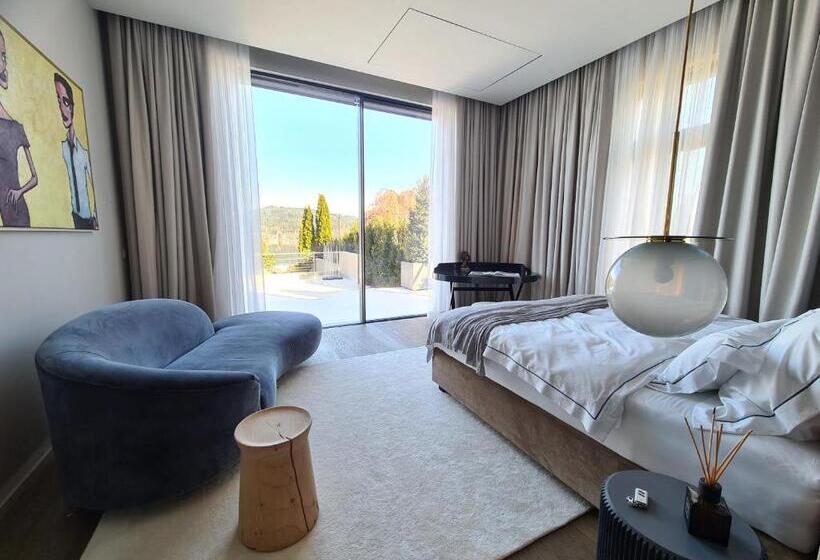 جناح سوبيريور, Suiten Aparthotel Aenea